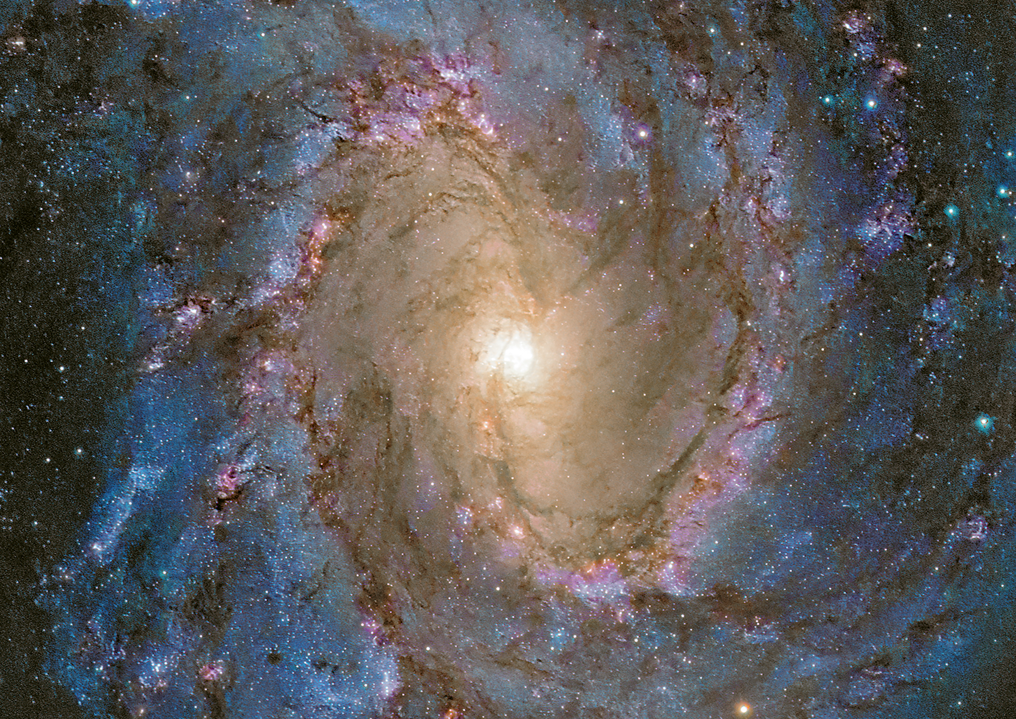 m83-crop-core-landscape